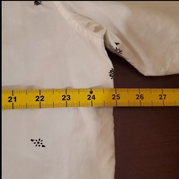 Vans XXL white button up shirt - Picture 9 of 10